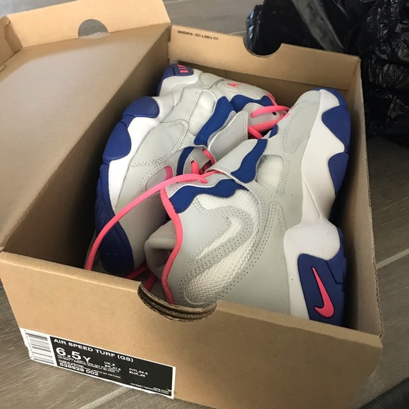 Nike’s !!! - Picture 2 of 3